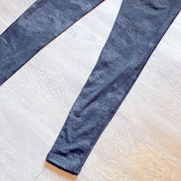 AERIE Leggings - Dark Camo Feel Comfy - Size XS NWOT - Picture 9 of 12